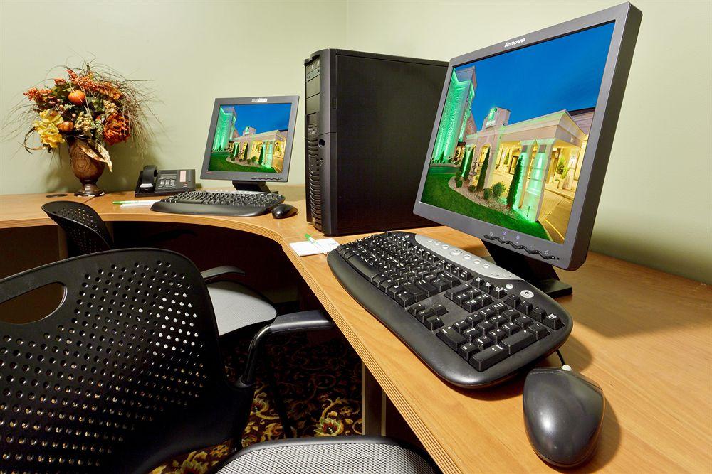 Fairfield Inn & Suites Springfield Enfield Zewnętrze zdjęcie