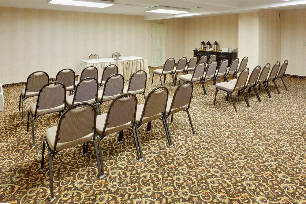 Fairfield Inn & Suites Springfield Enfield Zewnętrze zdjęcie