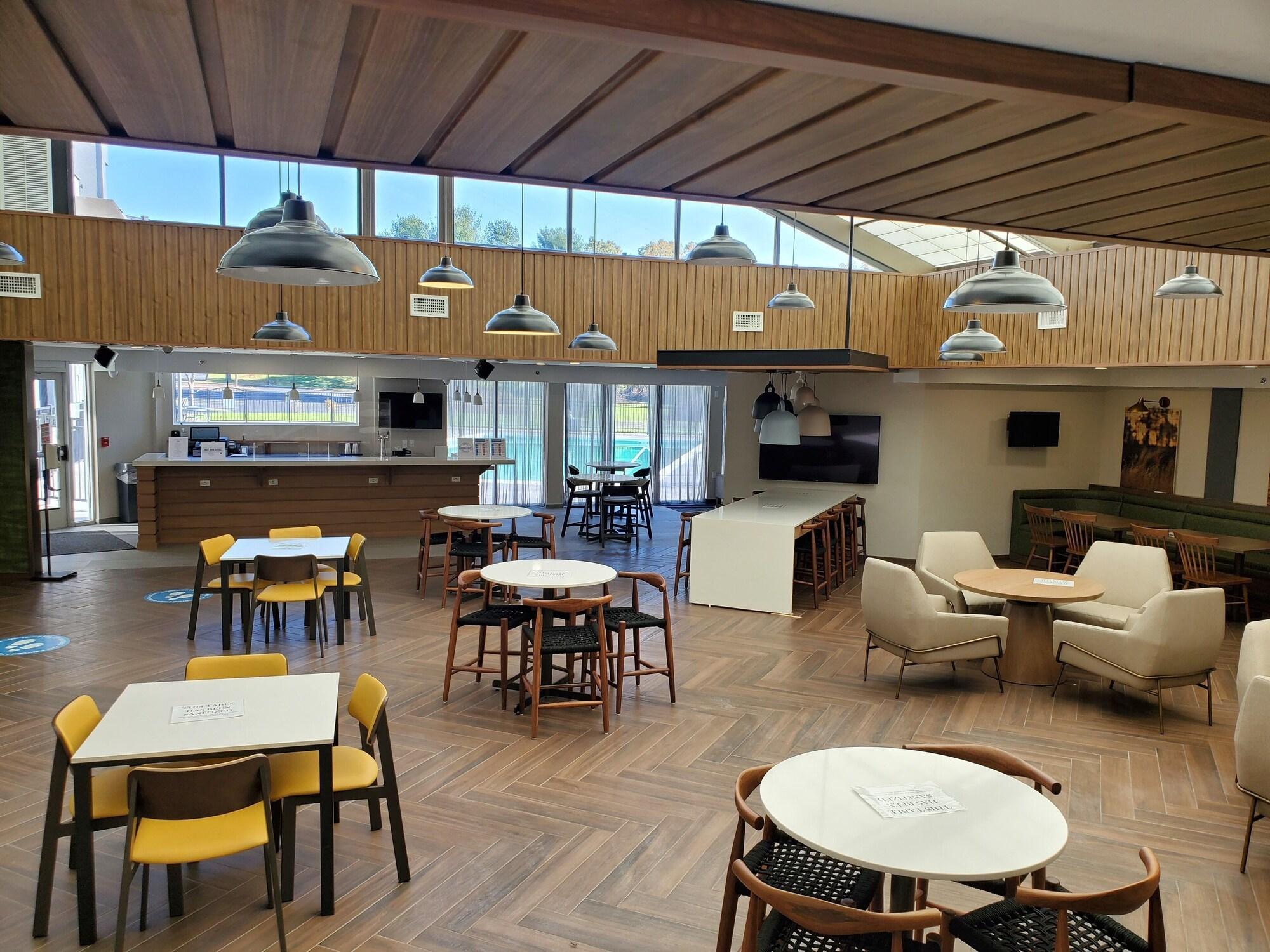 Fairfield Inn & Suites Springfield Enfield Zewnętrze zdjęcie