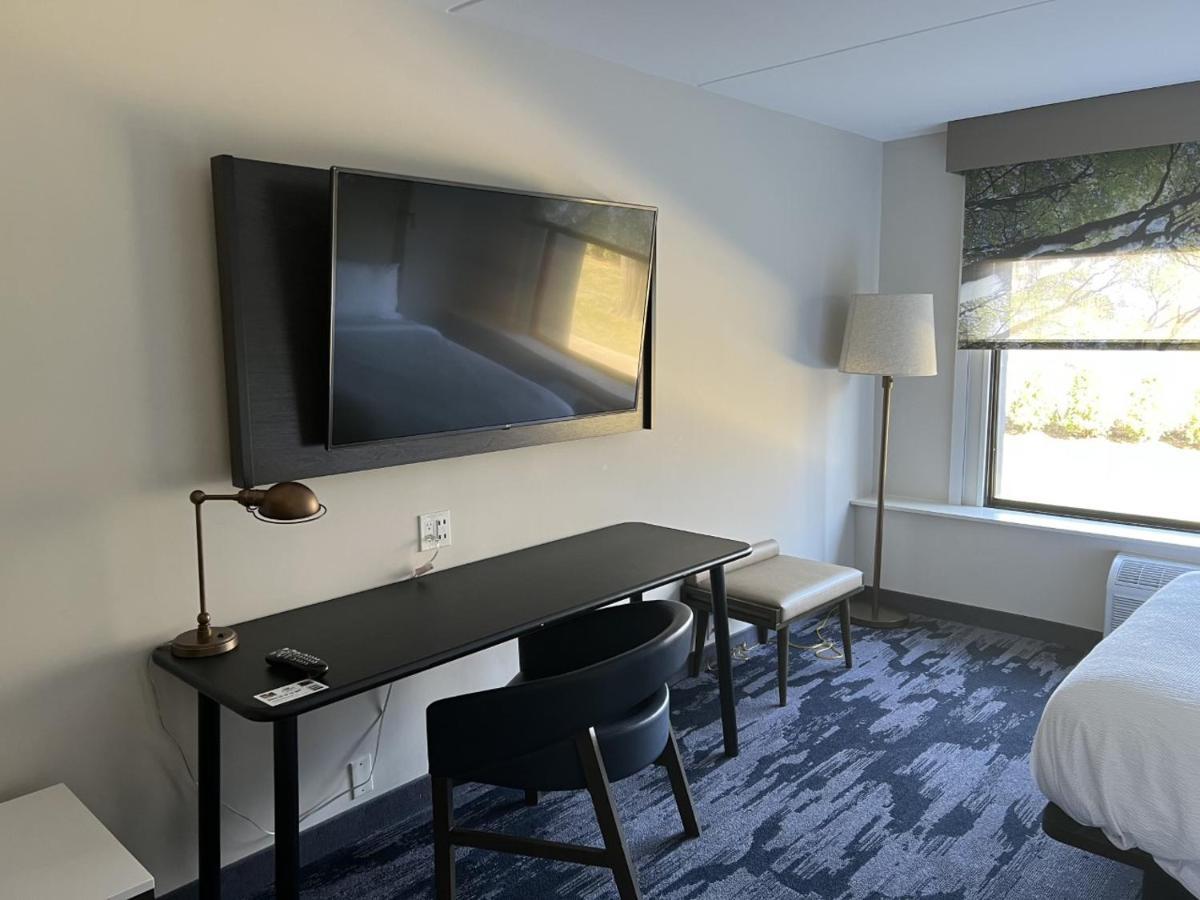 Fairfield Inn & Suites Springfield Enfield Zewnętrze zdjęcie