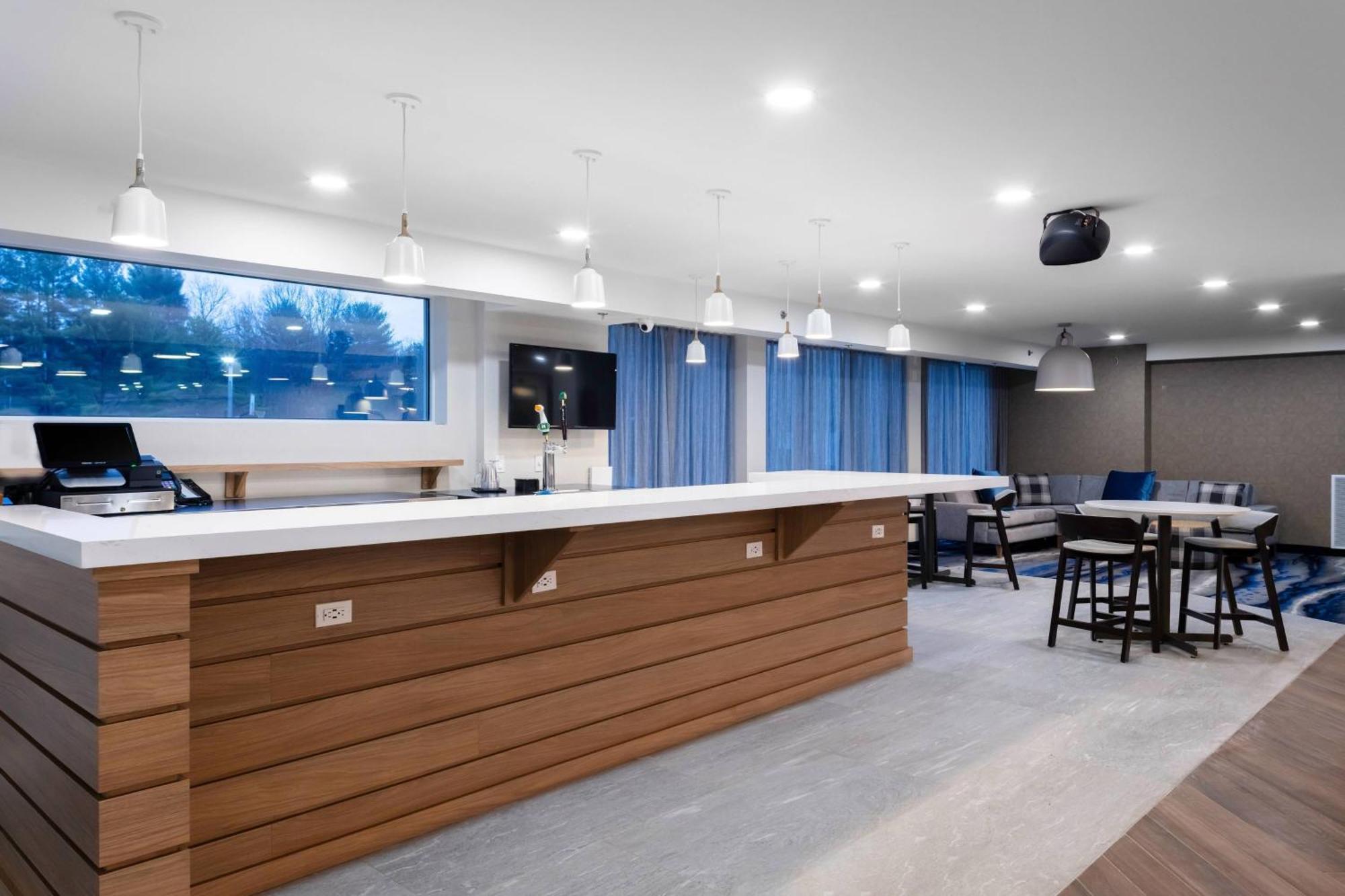 Fairfield Inn & Suites Springfield Enfield Zewnętrze zdjęcie